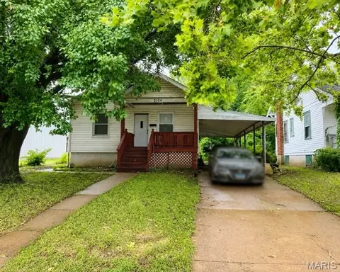 2104 Mclaran Ave, Jennings, MO 63136