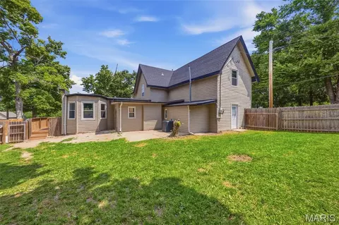 Exterior - 90 W 3rd St, Pevely, MO 63070 photo 11 of 11