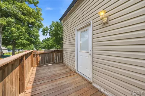 Exterior - 90 W 3rd St, Pevely, MO 63070 photo 4 of 11