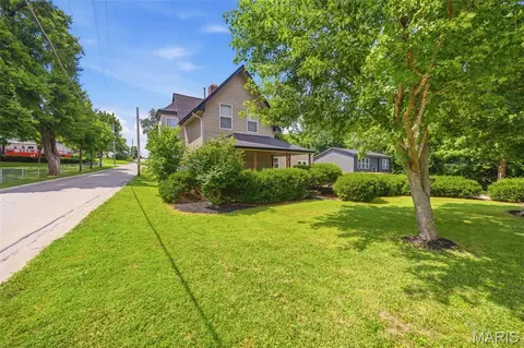 Exterior - 90 W 3rd St, Pevely, MO 63070 photo 1 of 11