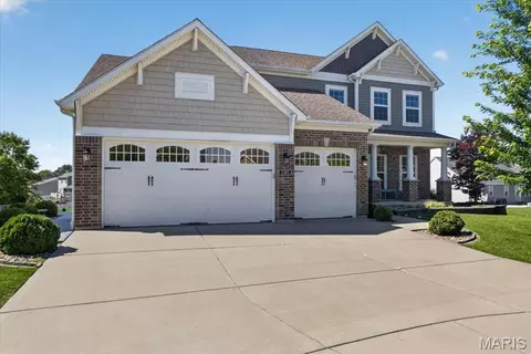 2385 Chemin Ave, Saint Charles, MO 63301
