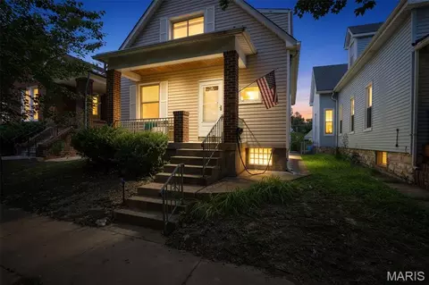 4725 Terrace Ave, Saint Louis, MO 63116
