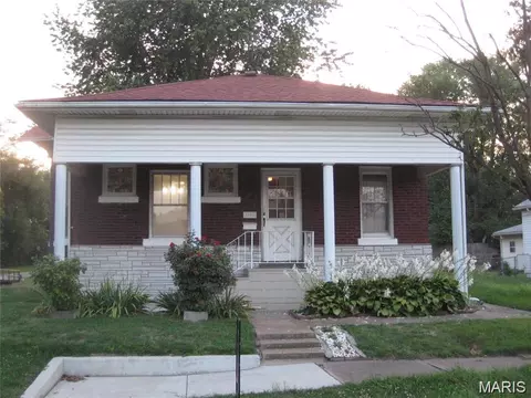 1601 Olive St, Granite City, IL 62040
