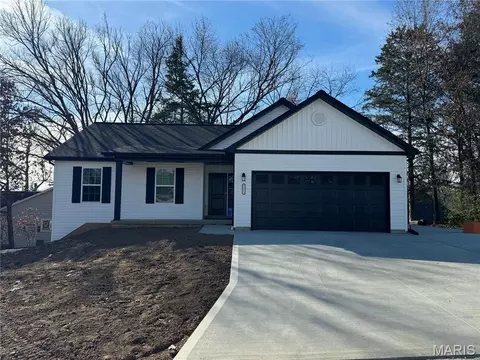 10967 Village Dr W, Foristell, MO 63348