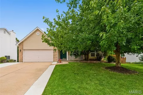 161 Berryville Pl, Saint Charles, MO 63304