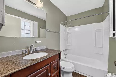 Bath - 1131 Wagonwheel Trl, Ellisville, MO 63011 photo 1 of 2