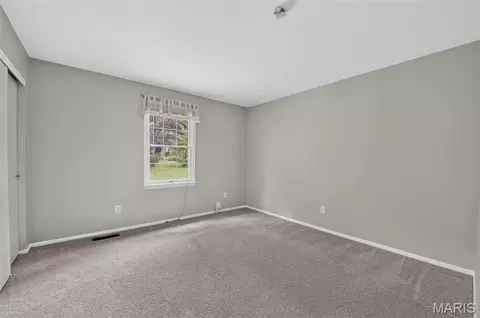 Bedroom - 1131 Wagonwheel Trl, Ellisville, MO 63011 photo 4 of 5