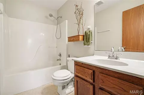 Bath - 875 Crider Ln, Union, MO 63084 photo 1 of 5
