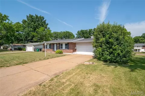 Exterior - 11010 Ebert Dr, Saint Louis, MO 63136 photo 1 of 4