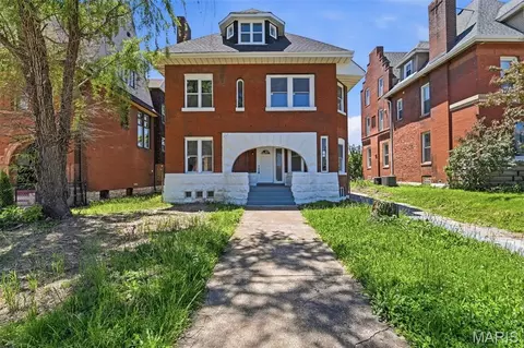 4266 Washington Blvd, Saint Louis, MO 63108