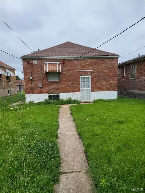 5806 Woodland Ave, Saint Louis, MO 63120