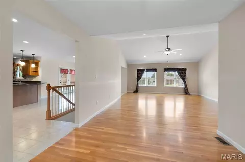 Living - 429 Diana St, Jackson, MO 63755 photo 1 of 3