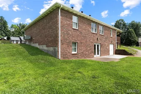 Exterior - 429 Diana St, Jackson, MO 63755 photo 6 of 9