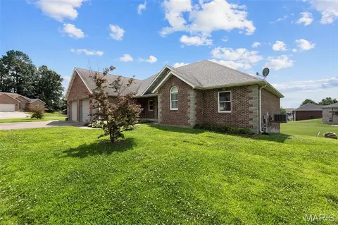 429 Diana St, Jackson, MO 63755
