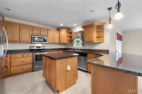 Kitchen - 429 Diana St, Jackson, MO 63755 photo 1 of 3