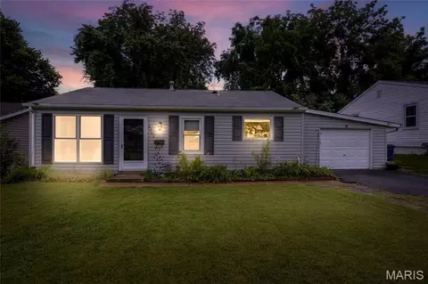2662 Bonniebrook Dr, Maryland Heights, MO 63043