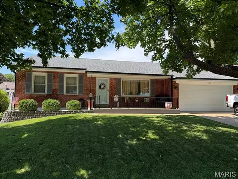 7321 Coronado Ave, Saint Louis, MO 63116