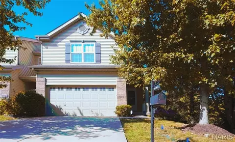 1416 Bodmin Ct, Saint Louis, MO 63129