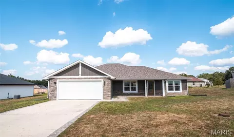133 La Vista Dr, Waynesville, MO 65583