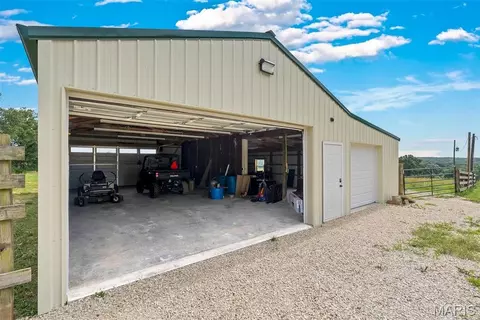 Exterior - 3879 Tegeler Rd, Gerald, MO 63037 photo 4 of 15
