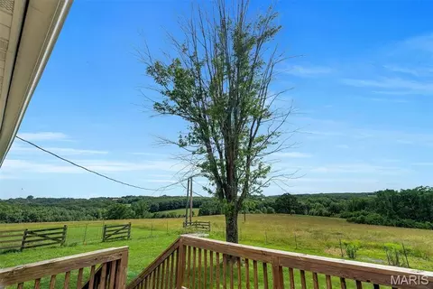 Exterior - 3879 Tegeler Rd, Gerald, MO 63037 photo 9 of 15