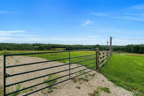 Exterior - 3879 Tegeler Rd, Gerald, MO 63037 photo 6 of 15