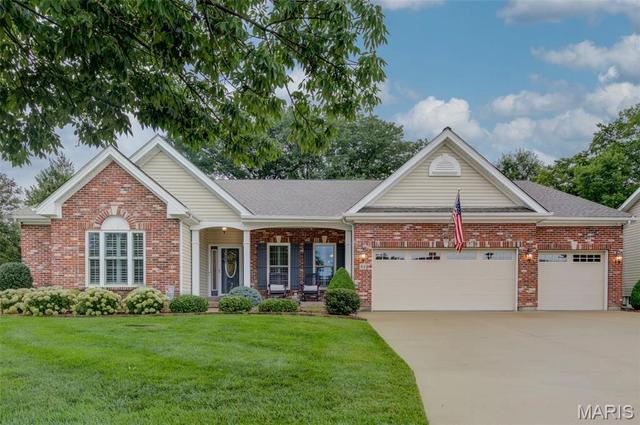 64 Hickory Meadows Ct, O'fallon, MO 63366