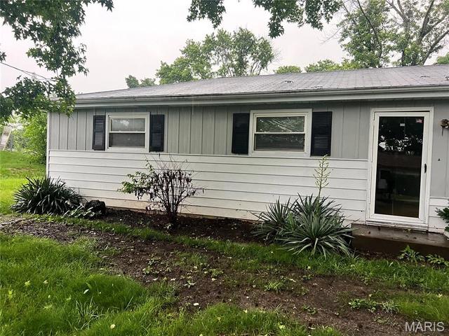 3333 Dale Dr, Antonia, MO 63052