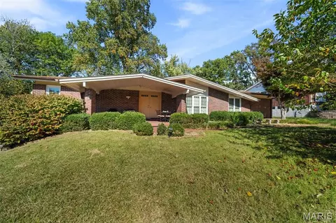3 Country Club Ct, Black Jack, MO 63033
