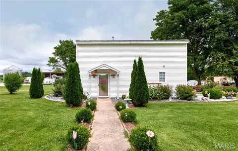 394 Jacks Rd, Troy, MO 63379