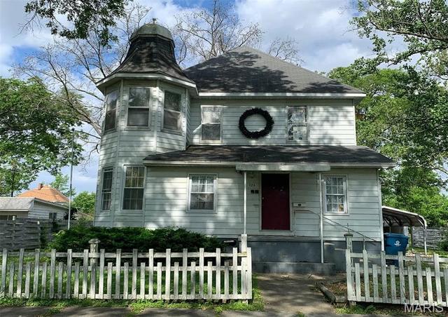 126 Clinmar Pl, Centralia, IL 62801