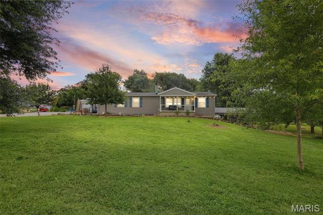 6360 S Fork Rd, Red Bud, IL 62278