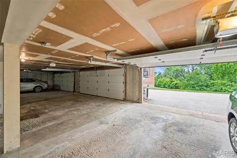 929 Claytonbrook Dr #2, Ballwin, MO 63011 photo 28
