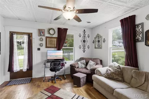 Living - 306 W Main St, Iberia, MO 65486 photo 2 of 2