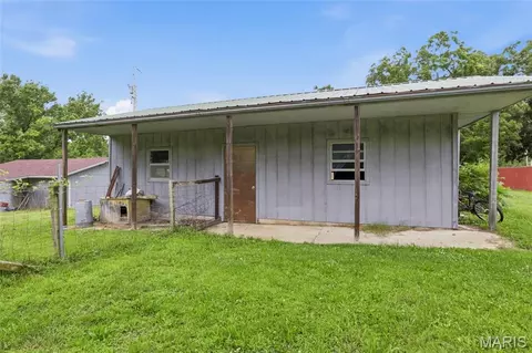 Exterior - 306 W Main St, Iberia, MO 65486 photo 6 of 6
