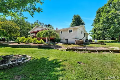 Exterior - 8 Oakwood Est, Wright City, MO 63390 photo 4 of 11