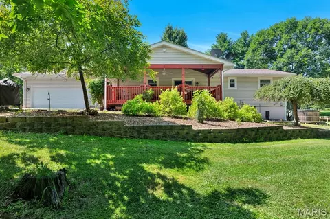 Exterior - 8 Oakwood Est, Wright City, MO 63390 photo 5 of 11