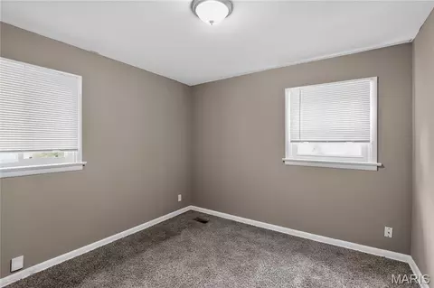 Bedroom - 1027 Renshaw Dr, Ferguson, MO 63135 photo 3 of 5
