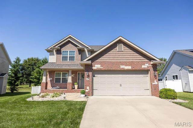 832 Bridgeway Dr, O'fallon, IL 62269