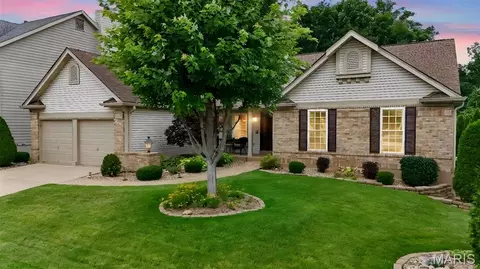 1307 Norwood Hills Dr, O'fallon, MO 63366