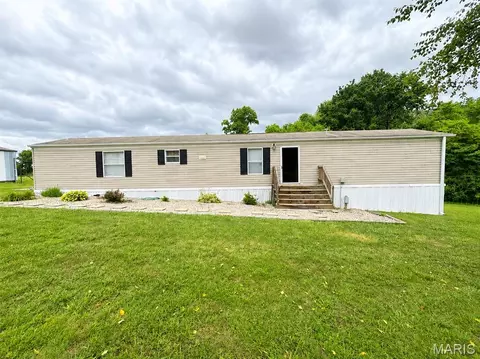 2255 County Road 900 E, Rinard, IL 62878