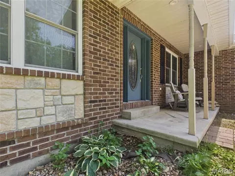 22410 Beaumont Rd, Crocker, MO 65452