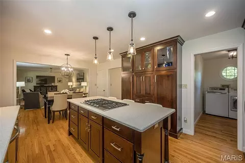 Kitchen - 173 Hickory Tree Ct, Ballwin, MO 63011 photo 5 of 7