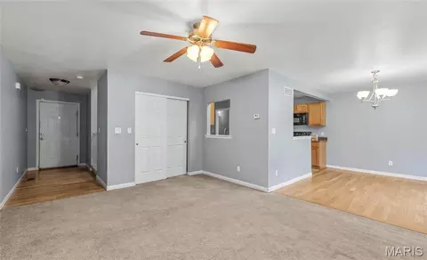 Living - 112 Kale Ct, Saint Robert, MO 65584 photo 1 of 4