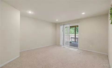 Living - 112 Kale Ct, Saint Robert, MO 65584 photo 4 of 4