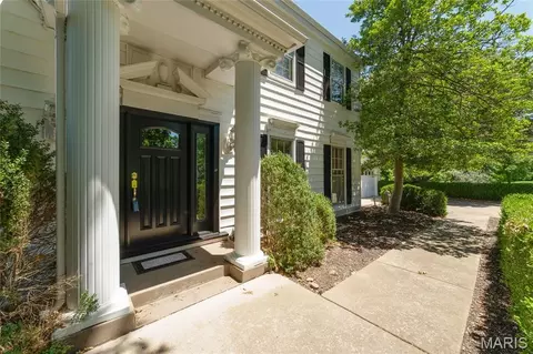 1 E Weldon Springs Heights Dr, Saint Charles, MO 63304 photo 2