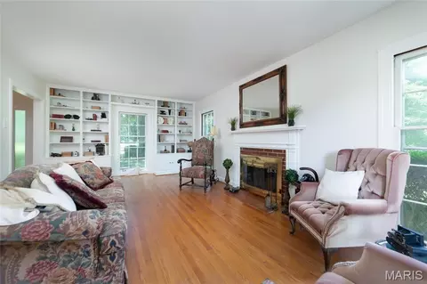 1 E Weldon Springs Heights Dr, Saint Charles, MO 63304 photo 13