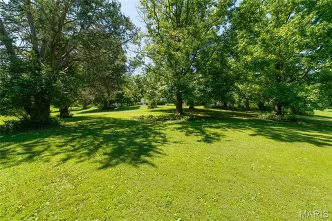 1 E Weldon Springs Heights Dr, Saint Charles, MO 63304 photo 40