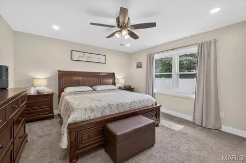 Bedroom - 100 N Cedar Bluff Dr, Valmeyer, IL 62295 photo 1 of 4