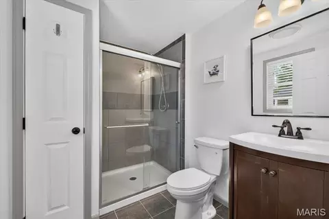Bath - 100 N Cedar Bluff Dr, Valmeyer, IL 62295 photo 2 of 3